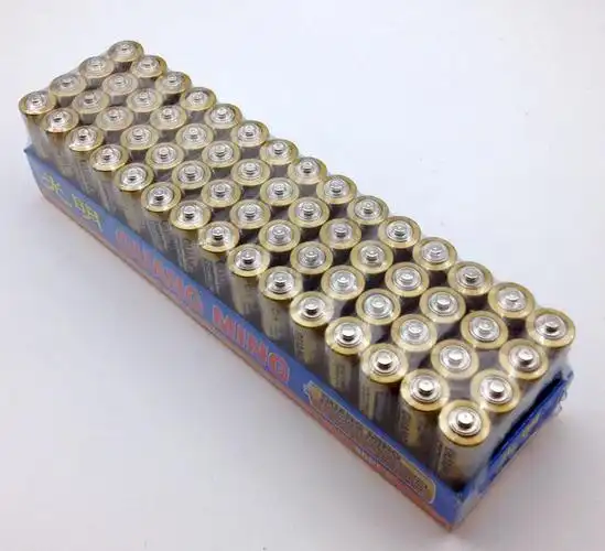 60节一盒装5号光明电池批发电动玩具儿童1.5v碳性普通干电池五号