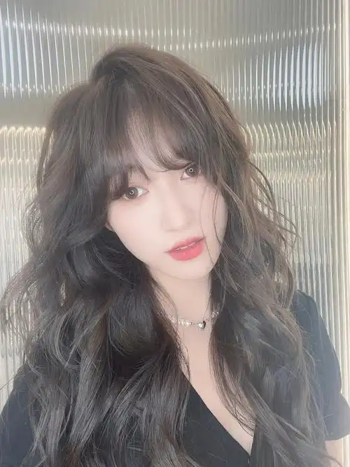 公主切法式卷发