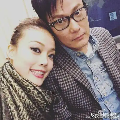 张信哲和容祖儿是情侣关系吗