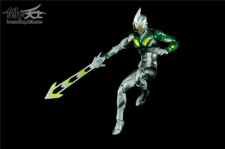 ultraact镜子骑士