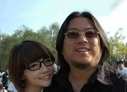 高晓松与现任妻子