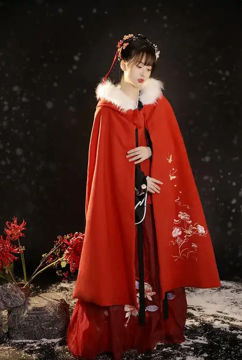 斗篷女汉服古风毛领斗篷古装冬季保暖长款红白色加厚披风汉服刺绣