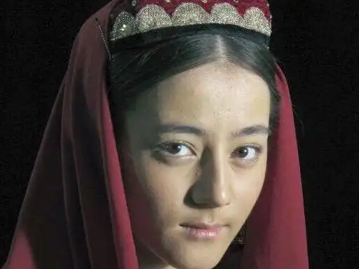 迪丽热巴大量丑照!丑出了一个新高度,真整容了?