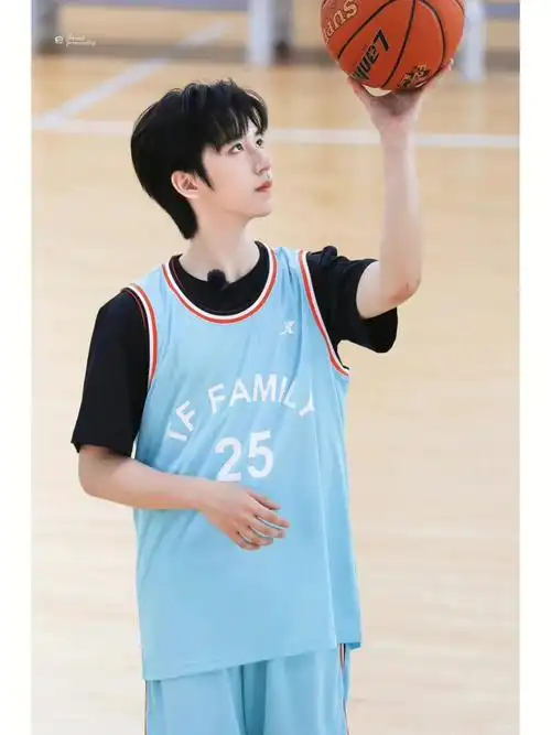 爱死了会打篮球的男生