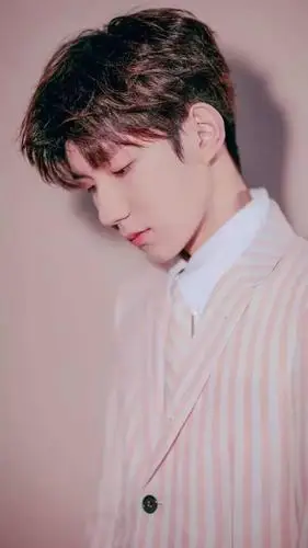 tfboys王源新清壁纸聊天背景图片照片头像