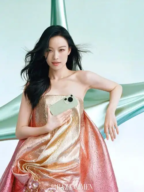 倪妮刚上岸的美人鱼