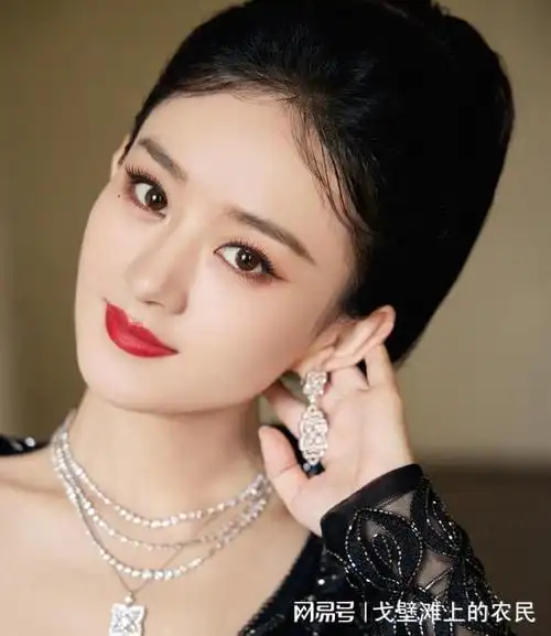 大家喜欢赵丽颖这组写真吗?欢迎留言讨论!