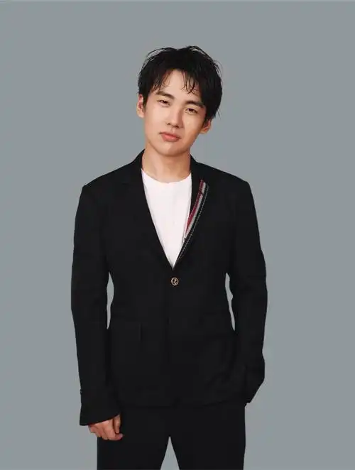 "绅士代表"郭麒麟上综艺差点大打出手,上综艺为圆父亲的梦想1-度小视