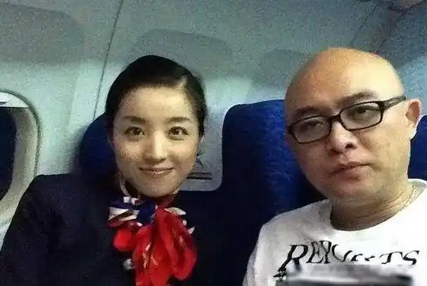 孟非隐瞒26年的妻子曝光,原来这么年轻,鲁豫一见直呼太漂亮了_生活