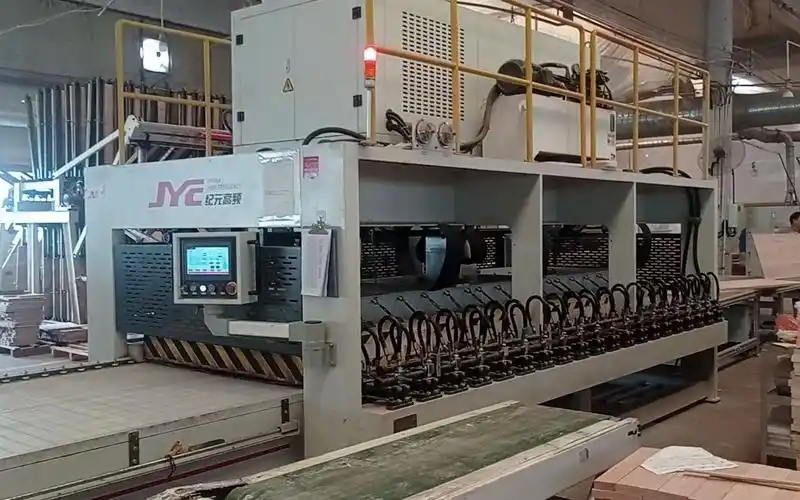 高频拼板机,链板式拼板机,木板拼接机,全自动拼板机设备,自动拼板机