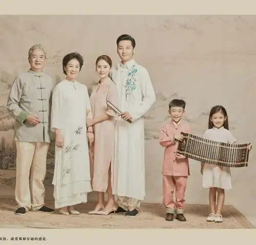 新款民国国风亲子全家福六口拍照纪念影楼服饰亲子装