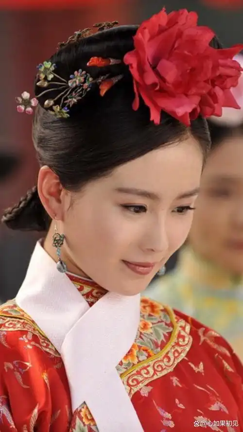 白鹿"撞脸"刘诗诗,两人侧颜惊人相似,你心中更喜欢谁?