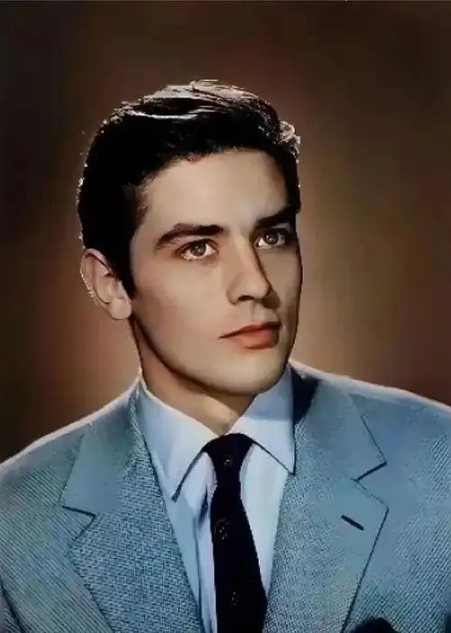 他是全球第一美男子曾与茜茜公主相爱迷倒7000万中国粉丝如今却想选择