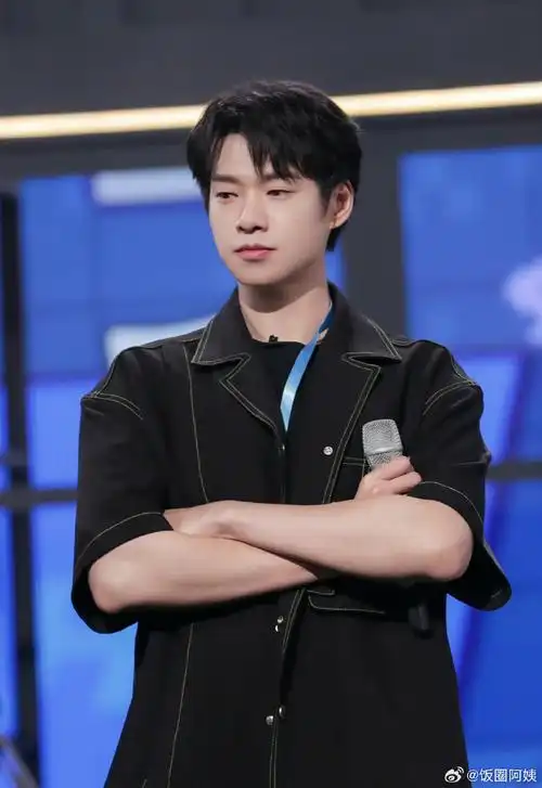 魏大勋18岁时照片