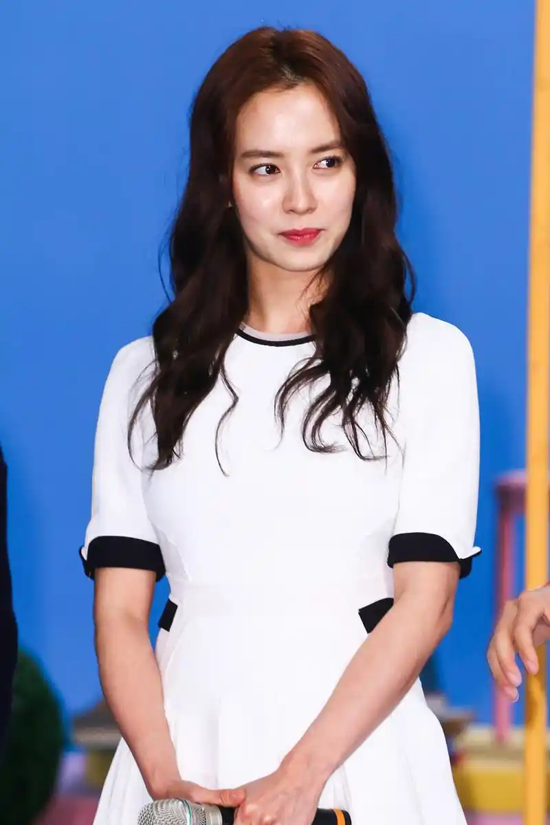 最新一期《running man》,节目组最后设计了一个淋水的惩罚.