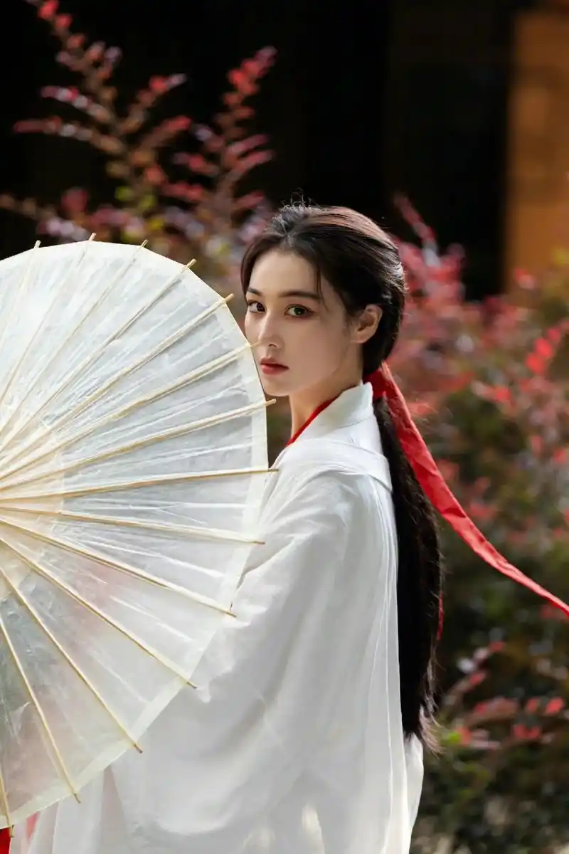 张馨予 #古风 #古装 - 抖音