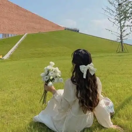 首页123456下一页站内推荐头像女气质迷人背影图文女生头像成熟简单