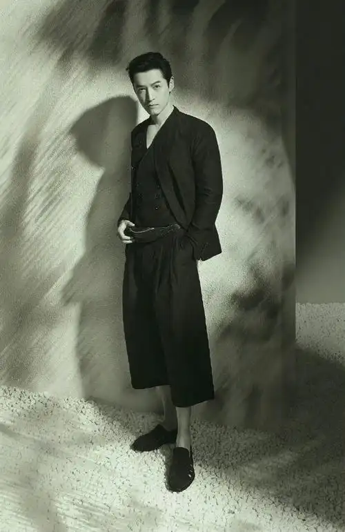 胡歌绅士光影大片##giorgio armani全球代言人胡歌