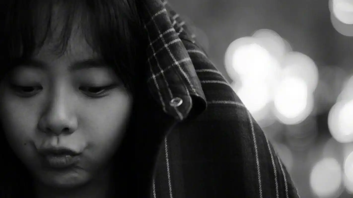 电脑壁纸 明星 大陆明星 气质女孩谭松韵黑色系列写真