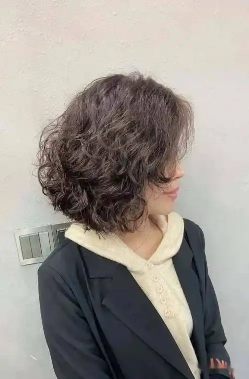 2021"短发全头烫,巨好看"