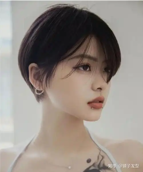 又美又高级的发型来了,立体有型还洋气,有你同款吗 - 知乎