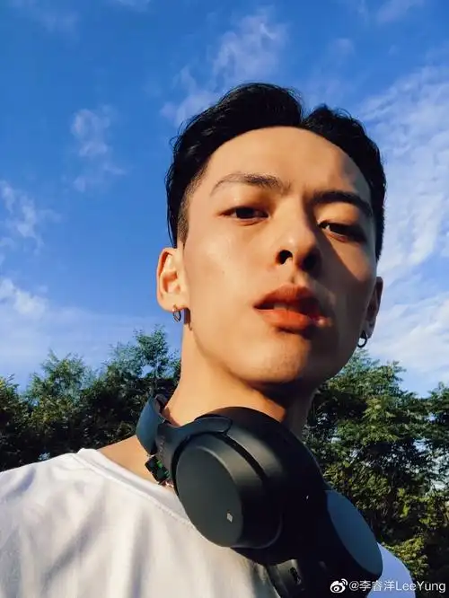 乱中插短发帅哥