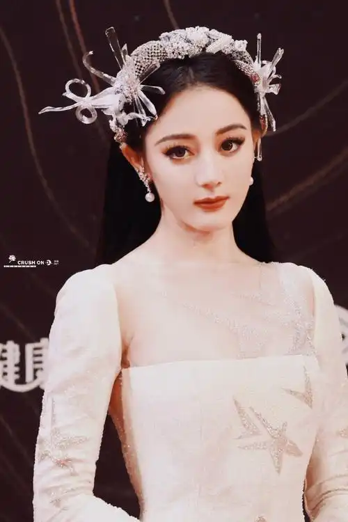 老师 我们家迪丽热巴呢##星光大赏红毯##今日星拍放送