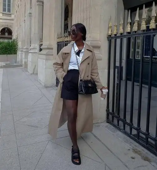 皮肤黑穿什么颜色的衣服好看?黑肤小姐姐的秋冬穿搭示范,超好看