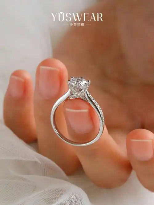 一克拉绝美六爪钻戒备婚姐妹们的克拉梦