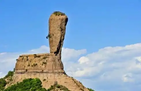 磬锤峰,这样奇怪的山您可见过?