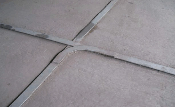 接地扁铁的连接工艺