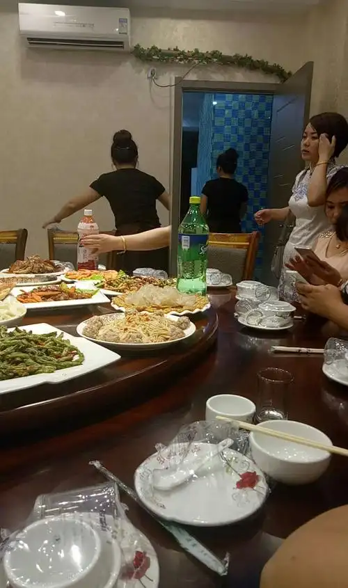 伊美多姐妹聚餐篇