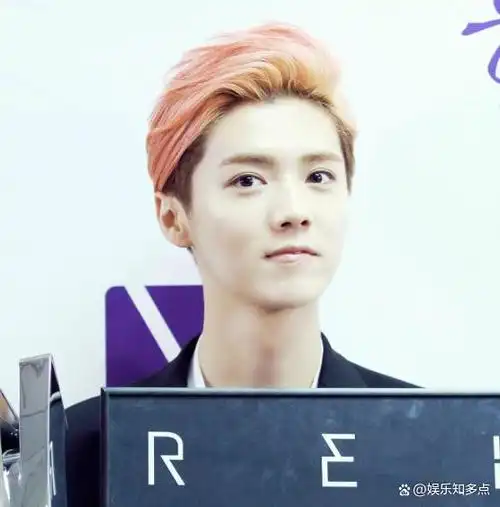 鹿晗个人资料简介及家世 鹿晗家世身份/真名/祖籍/身高体重介绍