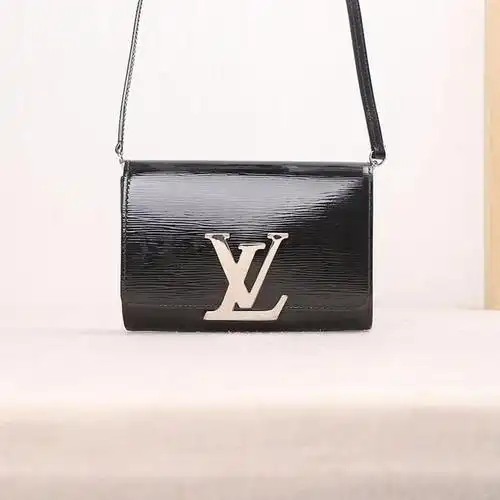 经典奢牌包包大盘点,知名度超高的少不了这几款!