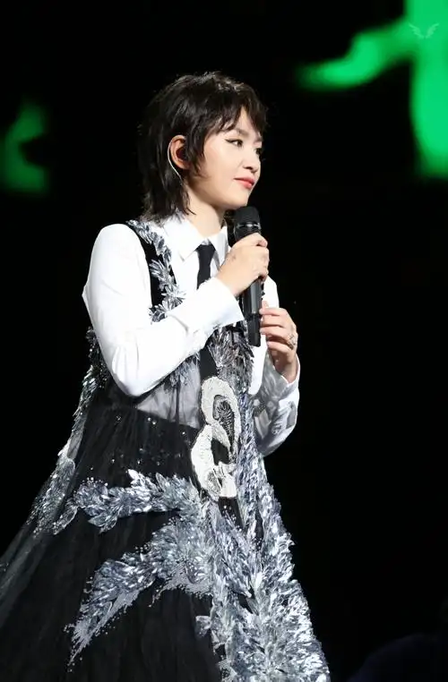 周笔畅上海演唱会