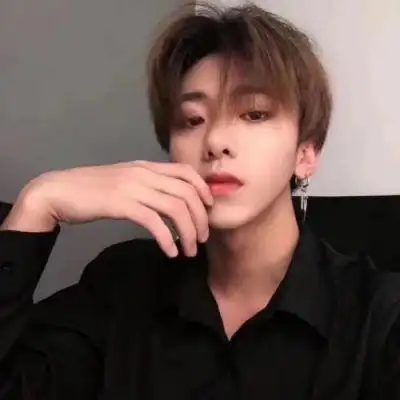 成熟又很冷酷十足的气质男头 气质高冷张狂的很帅气男头_男生头像_美