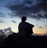 悲伤头像男生绝望 伤感暗色系的颓废男生悲伤头像失望图片