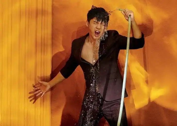 肌肉男:李晨肌肉线条尽展型男魅力-小虾米