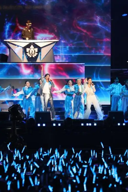 凤凰传奇演唱会出"意外"?万万想不到