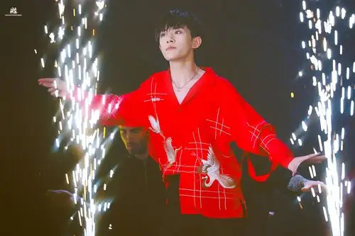 易烊千玺 #tfboys 十八岁生日会舞蹈 高清 帅气