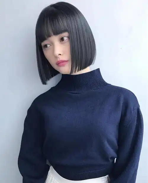 圆脸女生最适合的短发发型