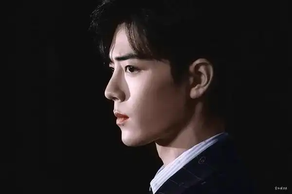 肖战日常见肖战