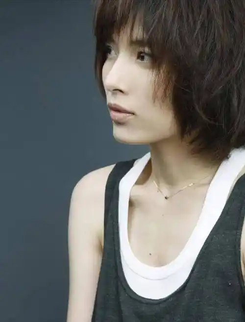 李佳_妻子_漂亮