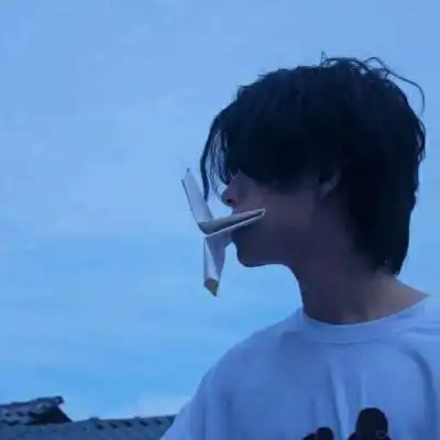 男生头像蓝色系帅气高清有意境的帅气男生蓝色系头像图片