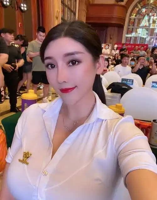 美臀刘太阳臀围100cms级身材她是如何做到的