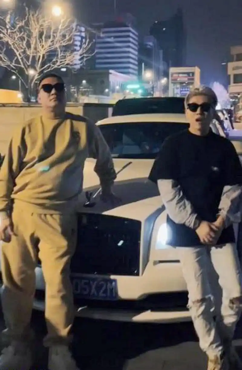 李小璐传出新恋情,答应追求她,私下见面.最新消息心情大好