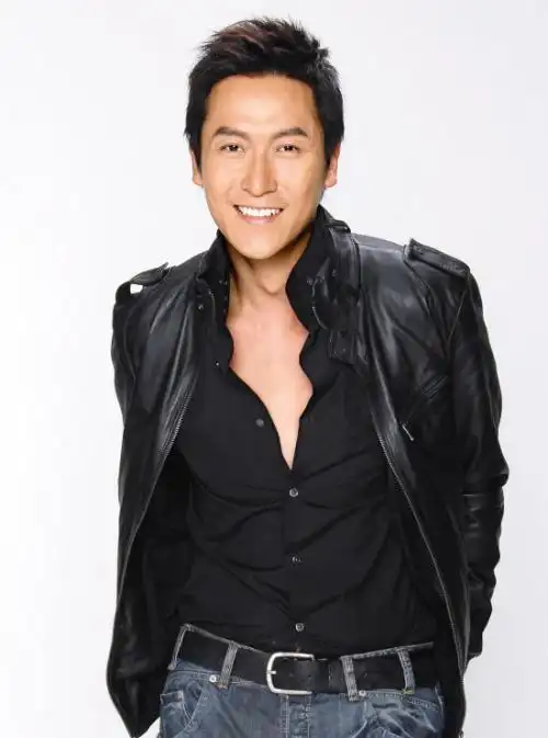 马德钟经纪公司18621383386