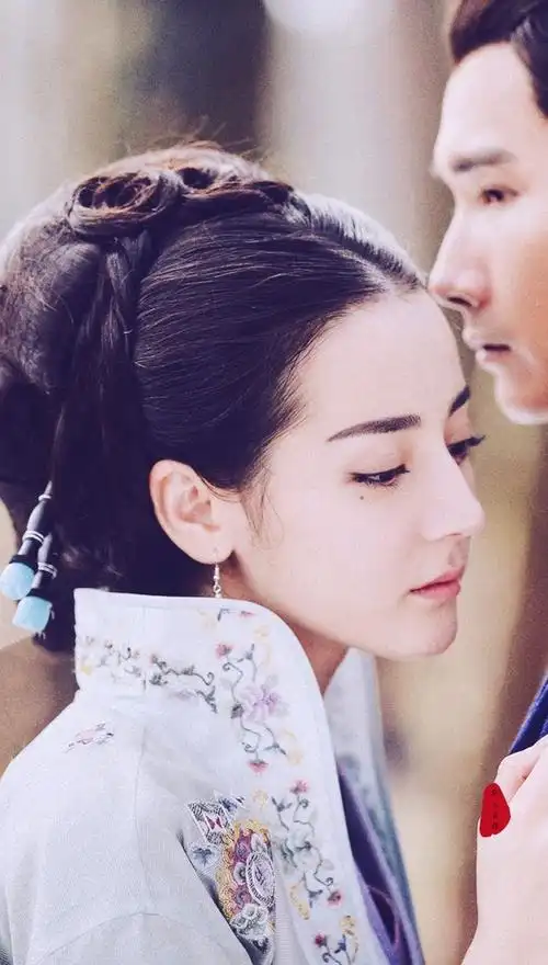 迪丽热巴##迪丽热巴丽姬传# 壁纸9p 色偏重