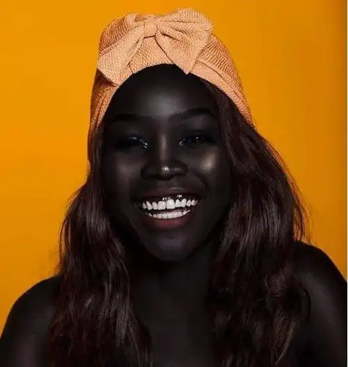 巴西土著巴西的土著居民是黄色人种