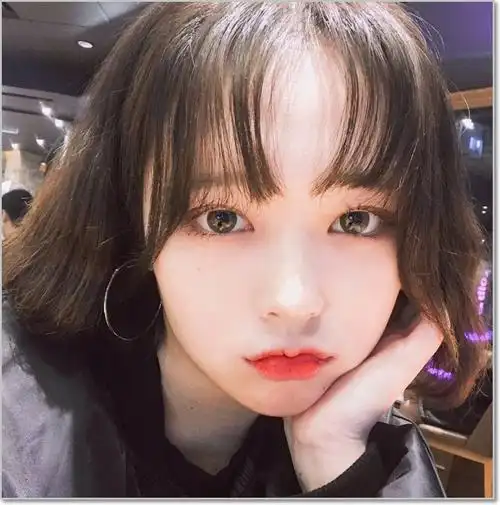 女生"塌鼻子"不算丑,若有这3种鼻型,颜值真的"一言难尽"!